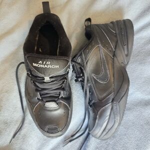 Nike Air Monarch Men’s Black Lace-Up Training Shoes